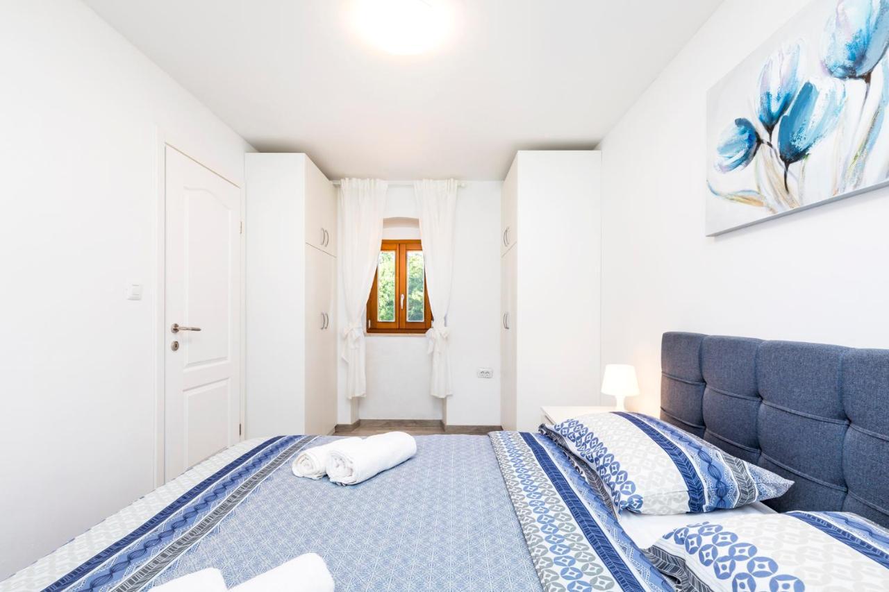 Vacation House Orange Veli Lošinj Exterior foto