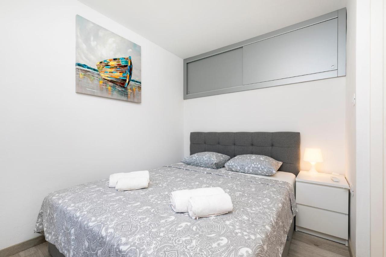 Vacation House Orange Veli Lošinj Exterior foto