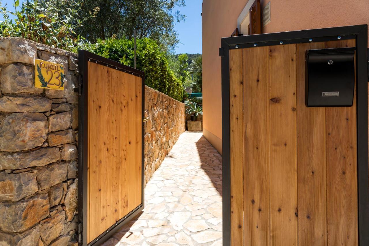 Vacation House Orange Veli Lošinj Exterior foto